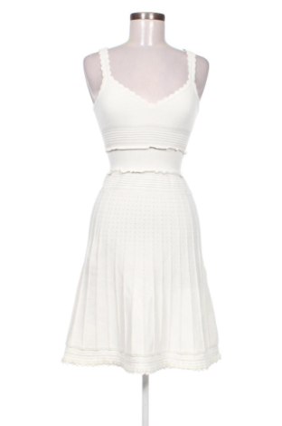 Рокля Boutique Moschino, Размер XS, Цвят Екрю, Цена 93,10 €, #138058497