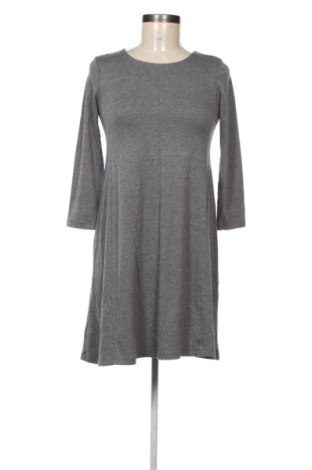 Рокля Stradivarius, Размер S, Цвят Сив, Цена 8,38 €, #138058856