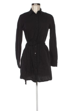 Рокля Stradivarius, Размер M, Цвят Черен, Цена 17,83 €, #138068195