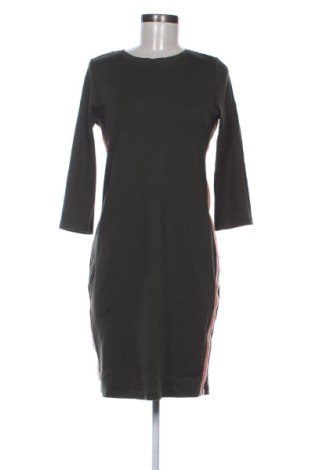 Рокля Edc By Esprit, Размер M, Цвят Зелен, Цена 9,00 €, #138055275