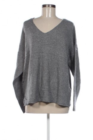 Dámský svetr Janina, Velikost M, Barva Šedá, Cena  29,00 Kč