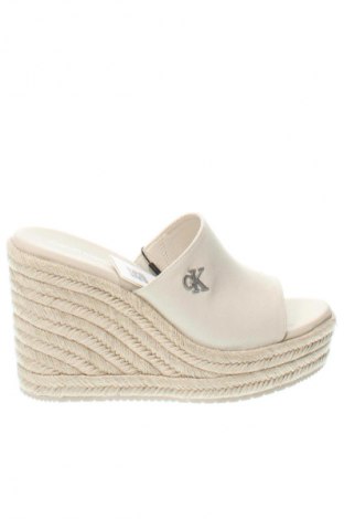Papuče Calvin Klein Jeans, Veľkosť 38, Farba Béžová, Cena  103,95 €, #134032904