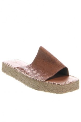 Γυναικείες παντόφλες RunnerBoss, Μέγεθος 39, Χρώμα Καφέ, Τιμή 19,99 €