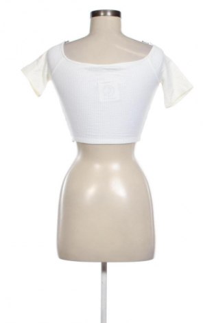 Dámská halenka Bershka, Velikost S, Barva Bílá, Cena  209,00 Kč