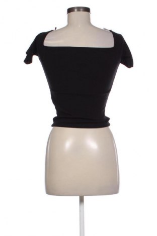 Dámská halenka Bershka, Velikost M, Barva Černá, Cena  129,00 Kč