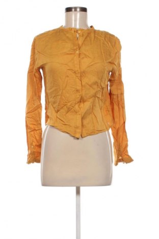 Дамска блуза Bershka, Размер M, Цвят Жълт, Цена 2,04 €