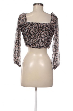 Dámská halenka Bershka, Velikost M, Barva Vícebarevné, Cena  49,00 Kč