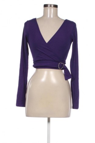 Дамска блуза Bershka, Размер XS, Цвят Лилав, Цена 4,09 €