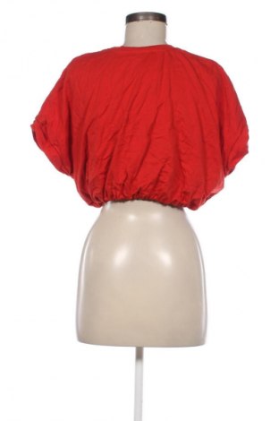 Дамска блуза Bershka, Размер L, Цвят Червен, Цена 5,62 €