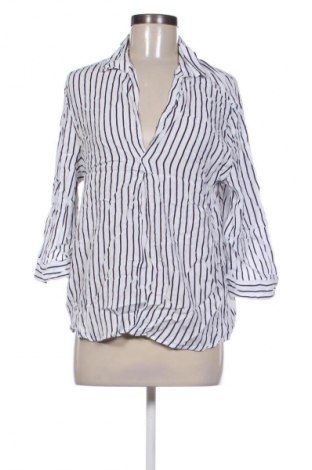 Dámská halenka Bershka, Velikost L, Barva Vícebarevné, Cena  49,00 Kč