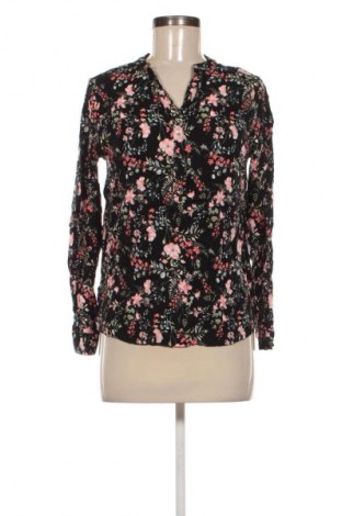 Damen Shirt Janina, Größe M, Farbe Mehrfarbig, Preis 1,99 €