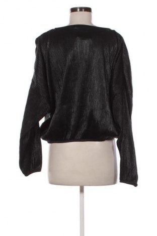 Dámská halenka NA-KD, Velikost M, Barva Černá, Cena  338,00 Kč