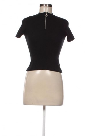 Dámská halenka Pull&Bear, Velikost M, Barva Černá, Cena  79,00 Kč