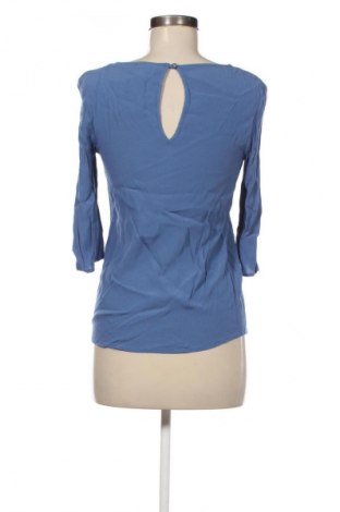 Dámská halenka Sisley, Velikost XS, Barva Modrá, Cena  259,00 Kč