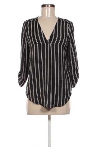 Dámská halenka Stradivarius, Velikost S, Barva Vícebarevné, Cena  49,00 Kč