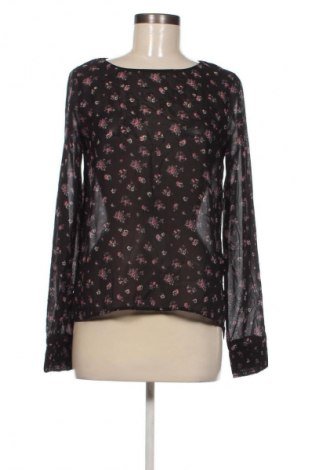 Bluză de femei United Colors Of Benetton, Mărime S, Culoare Multicolor, Preț 10,99 Lei, #134040142