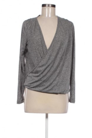 Damen Shirt Vero Moda, Größe XS, Farbe Grau, Preis 1,99 €