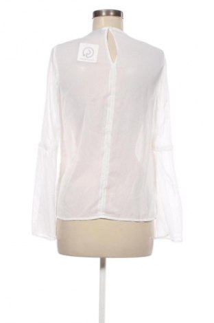 Damen Shirt Yessica, Größe M, Farbe Weiß, Preis 1,99 €