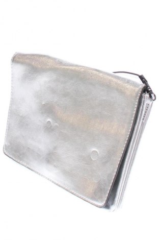 Дамска чанта Unbranded, Цвят Сребрист, Цена 4,60 €
