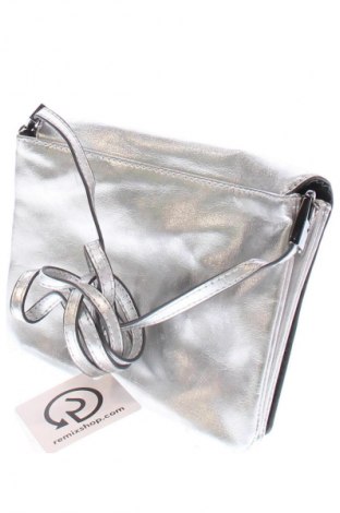 Дамска чанта Unbranded, Цвят Сребрист, Цена 4,60 €