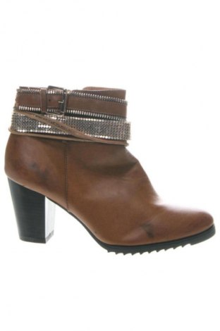 Дамски боти Bellucci, Размер 38, Цвят Кафяв, Цена 17,52 €