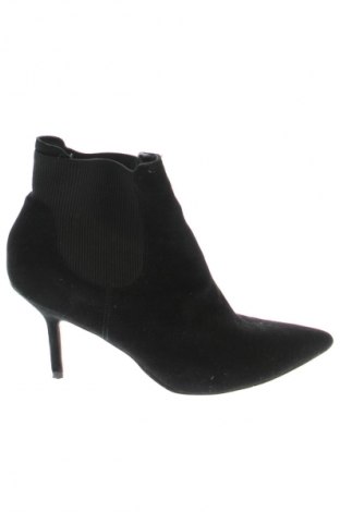 Дамски боти Reserved, Размер 41, Цвят Черен, Цена 14,31 €