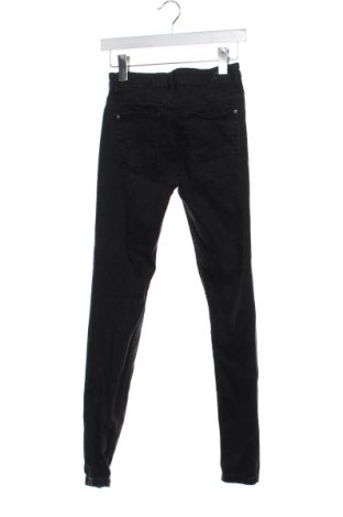 Dámské džíny  Bershka, Velikost XS, Barva Černá, Cena  371,00 Kč