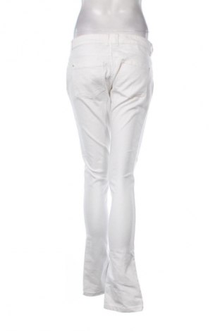 Damskie jeansy Esmara, Rozmiar M, Kolor Biały, Cena 13,99 zł