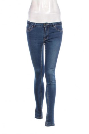 Damskie jeansy Femestage, Rozmiar M, Kolor Niebieski, Cena 35,87 zł