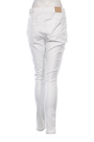 Damen Jeans ONLY, Größe L, Farbe Weiß, Preis 9,99 €