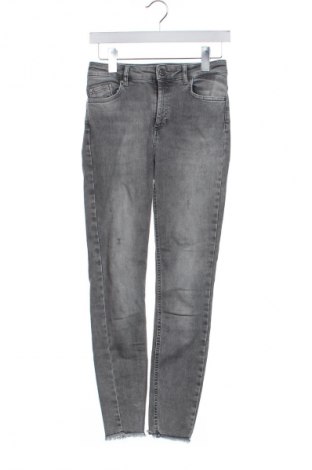 Damskie jeansy ONLY, Rozmiar S, Kolor Szary, Cena 27,40 zł