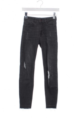 Дамски дънки Pull&Bear, Размер XXS, Цвят Сив, Цена 9,41 €