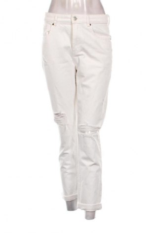 Blugi de femei Reserved, Mărime S, Culoare Alb, Preț 87,99 Lei
