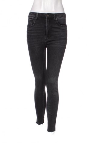 Blugi de femei Stradivarius, Mărime M, Culoare Negru, Preț 73,99 Lei, #134069366