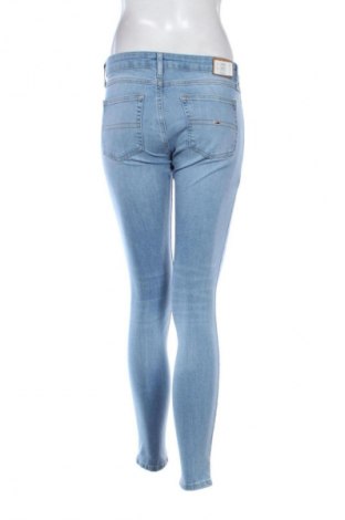 Дамски дънки Tommy Jeans, Размер S, Цвят Син, Цена 33,23 €
