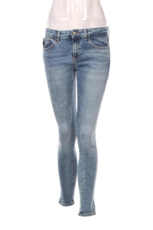 Дамски дънки Tommy Jeans, Размер S, Цвят Син, Цена 21,98 €