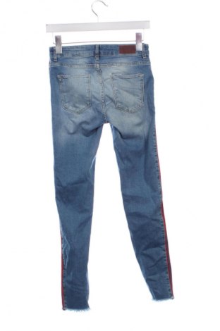 Damskie jeansy Zara, Rozmiar XS, Kolor Niebieski, Cena 13,99 zł