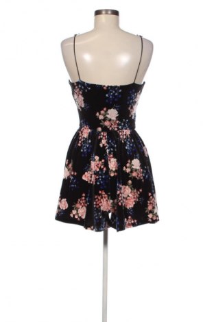 Kurzer Damenoverall Unbranded, Größe M, Farbe Mehrfarbig, Preis 14,99 €