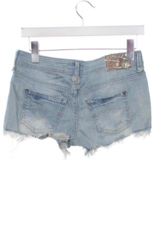 Γυναικείο κοντό παντελόνι Bershka, Μέγεθος XS, Χρώμα Μπλέ, Τιμή 6,99 €