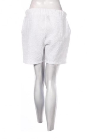 Dámske kraťasy  Boohoo, Veľkosť L, Farba Biela, Cena  2,95 €