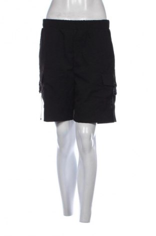 Γυναικείο κοντό παντελόνι DAZY, Μέγεθος S, Χρώμα Μαύρο, Τιμή 4,99 €