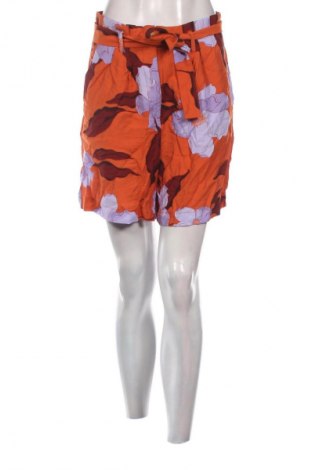 Damskie szorty LC Waikiki, Rozmiar M, Kolor Kolorowy, Cena 23,99 zł