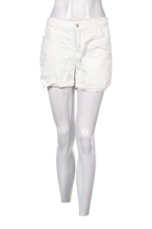 Női rövidnadrág LCW, Méret L, Szín Fehér, Ár 2 774 Ft