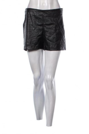 Pantaloni scurți de femei Piazza Italia, Mărime S, Culoare Negru, Preț 11,99 Lei