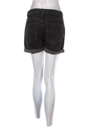 Damskie szorty Pull&Bear, Rozmiar M, Kolor Czarny, Cena 24,99 zł