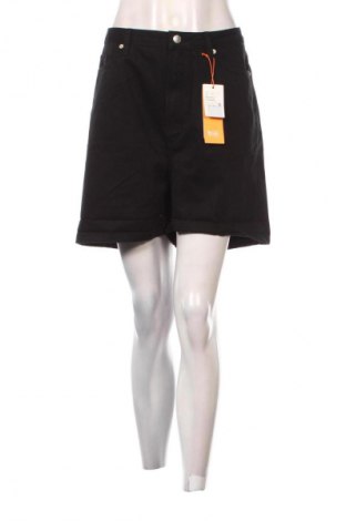 Dámské kraťasy  S.Oliver, Velikost XL, Barva Černá, Cena  409,00 Kč