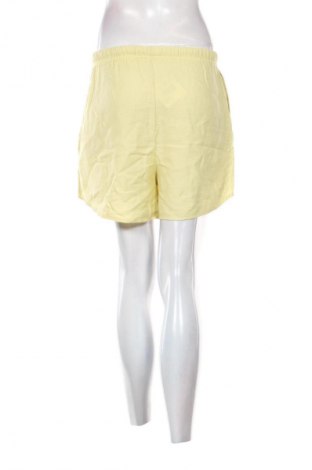 Női rövidnadrág Unbranded, Méret L, Szín Sárga, Ár 3 089 Ft