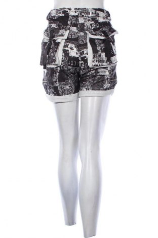Γυναικείο κοντό παντελόνι Unbranded, Μέγεθος M, Χρώμα Πολύχρωμο, Τιμή 7,99 €