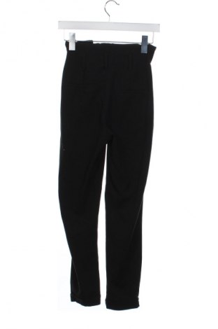 Dámské kalhoty  Bershka, Velikost XXS, Barva Černá, Cena  386,00 Kč