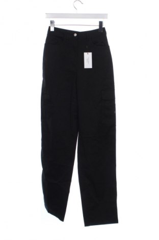 Pantaloni de femei Calvin Klein Jeans, Mărime XS, Culoare Negru, Preț 124,99 Lei